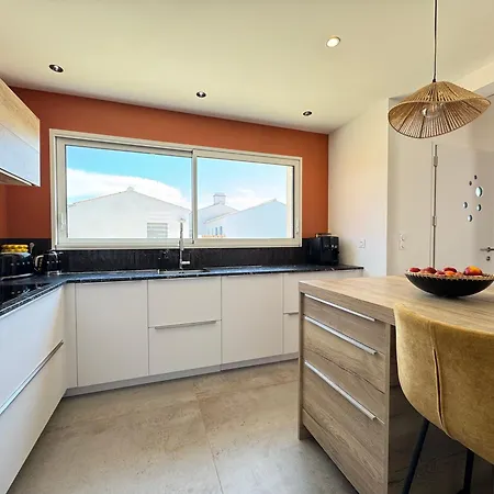 La - Neuve, Piscine Chauffee, Wifi, Tv *