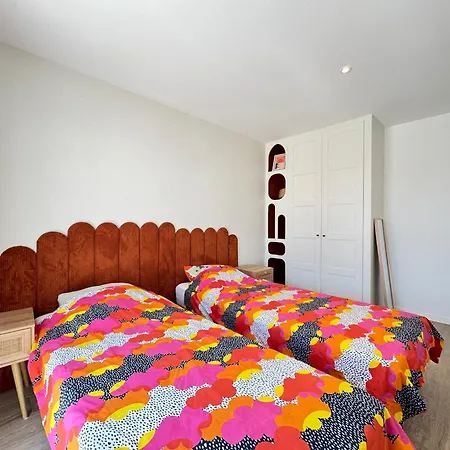 La - Neuve, Piscine Chauffée, Wifi, Tv Villa
