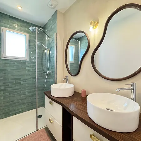 La - Neuve, Piscine Chauffée, Wifi, Tv Villa *