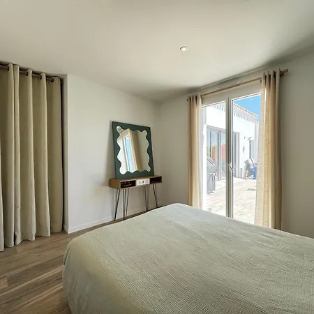 La - Neuve, Piscine Chauffée, Wifi, Tv