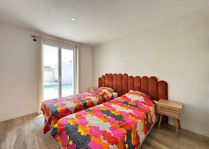 La - Neuve, Piscine Chauffee, Wifi, Tv *