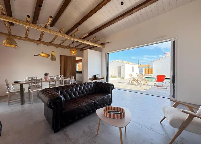 La - Neuve, Piscine Chauffee, Wifi, Tv Villa *